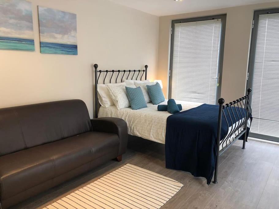 Studio Apartment Opposite Shoreditch Park Лондон Екстериор снимка