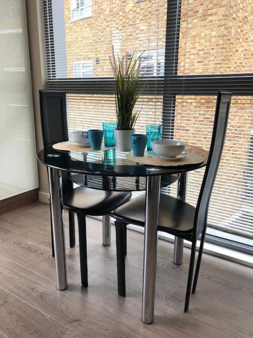 Studio Apartment Opposite Shoreditch Park Лондон Екстериор снимка