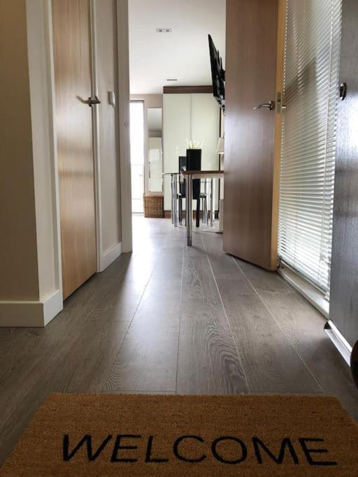 Studio Apartment Opposite Shoreditch Park Лондон Екстериор снимка