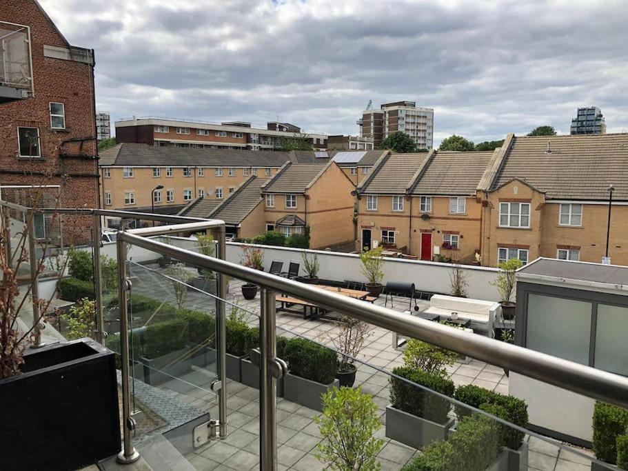 Studio Apartment Opposite Shoreditch Park Лондон Екстериор снимка