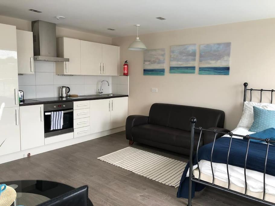 Studio Apartment Opposite Shoreditch Park Лондон Екстериор снимка