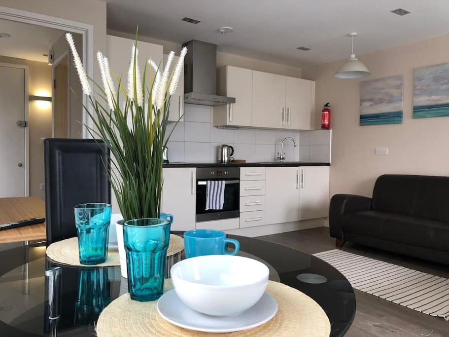 Studio Apartment Opposite Shoreditch Park Лондон Екстериор снимка